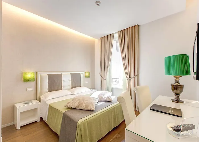 Boutique 4* Rome