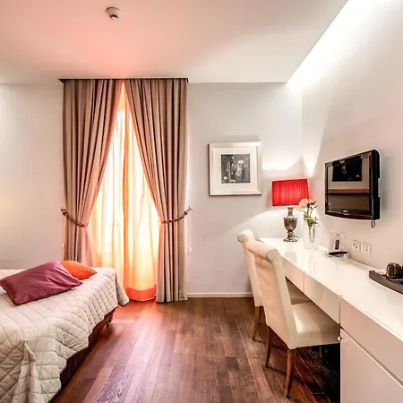 Pensión Boutique 4*