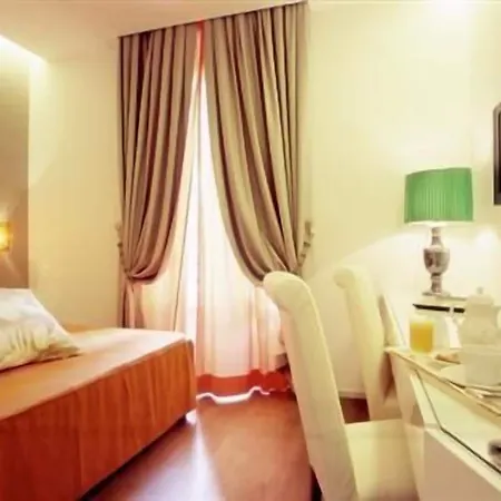 Boutique 4* روما